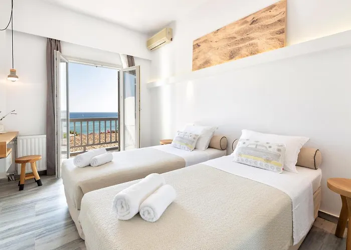 Golden クリシ・アクティ