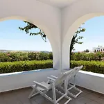 Golden חריסי אקטי