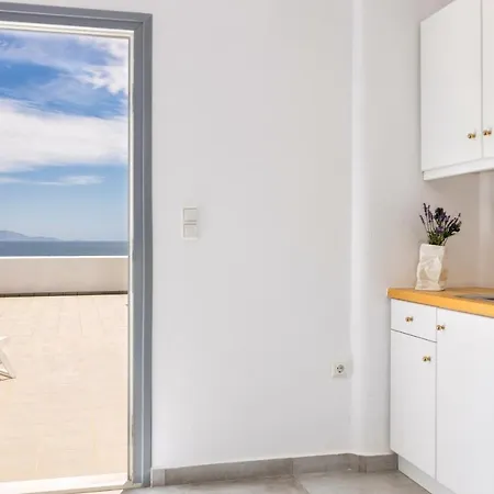 Golden Chrisi Akti (Paros)