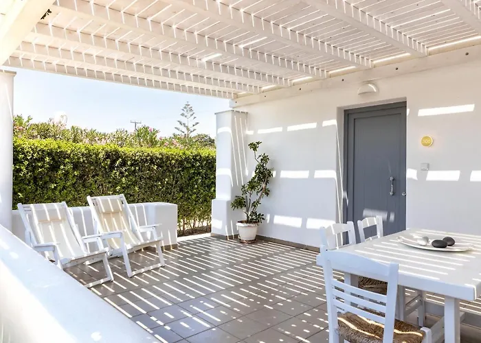 Golden 3* Chrisi Akti (Paros)