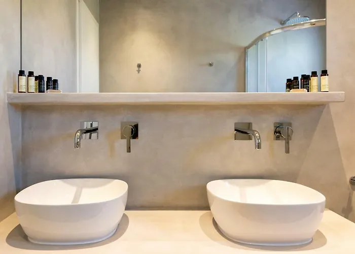 Golden 3* Chrisi Akti (Paros)